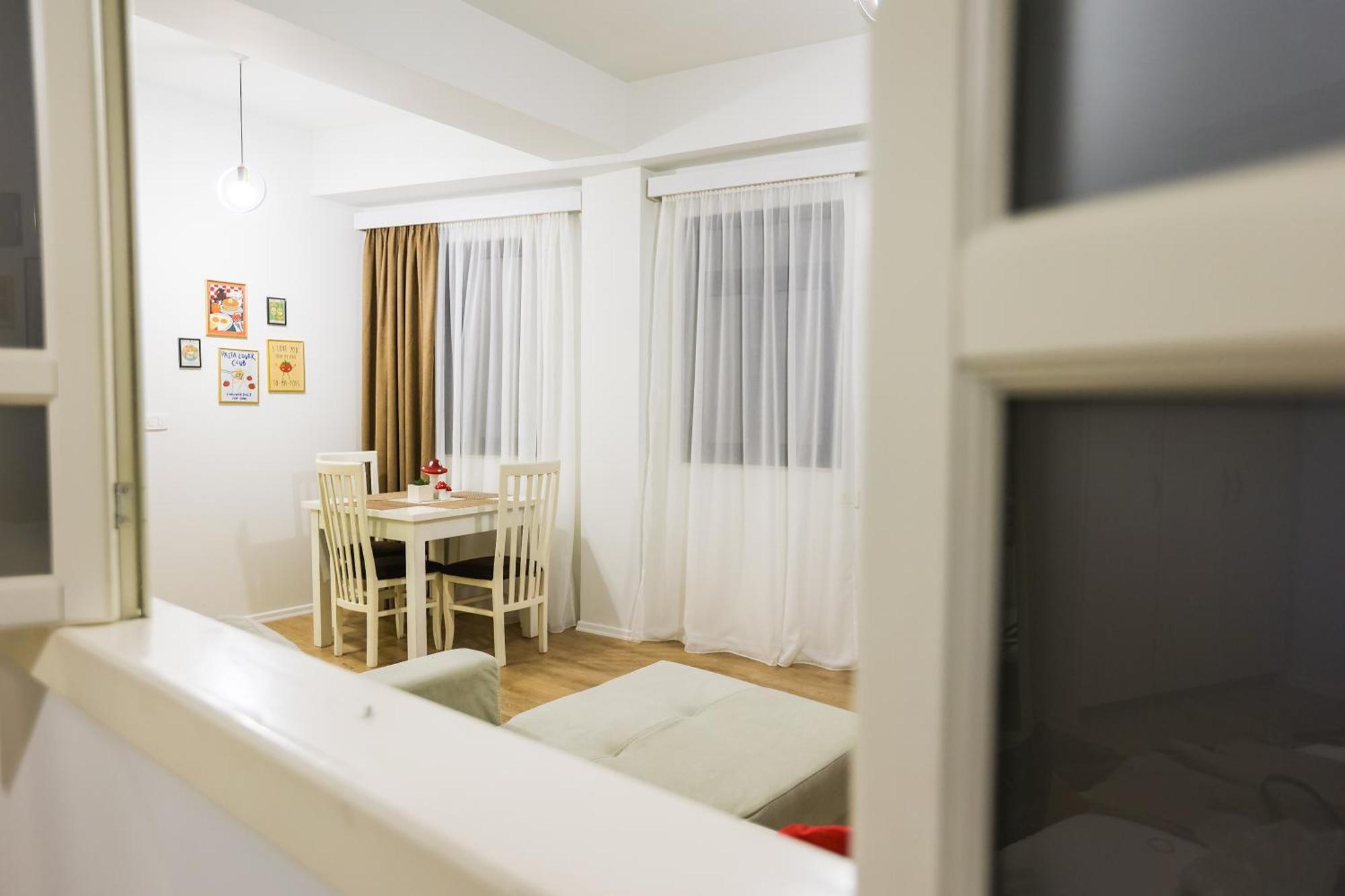 At Bazaar Central Apartment 티라나 외부 사진