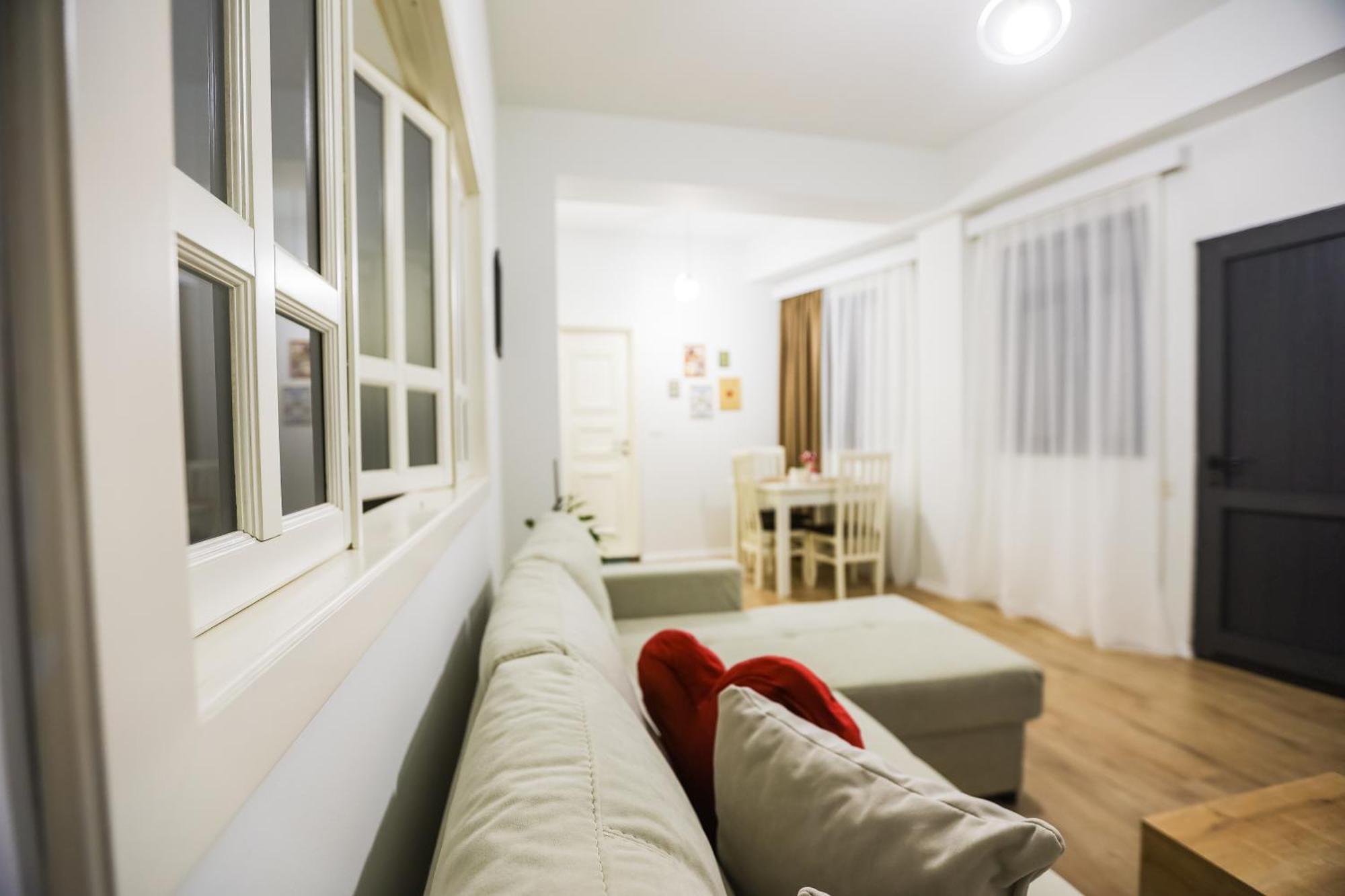 At Bazaar Central Apartment 티라나 외부 사진
