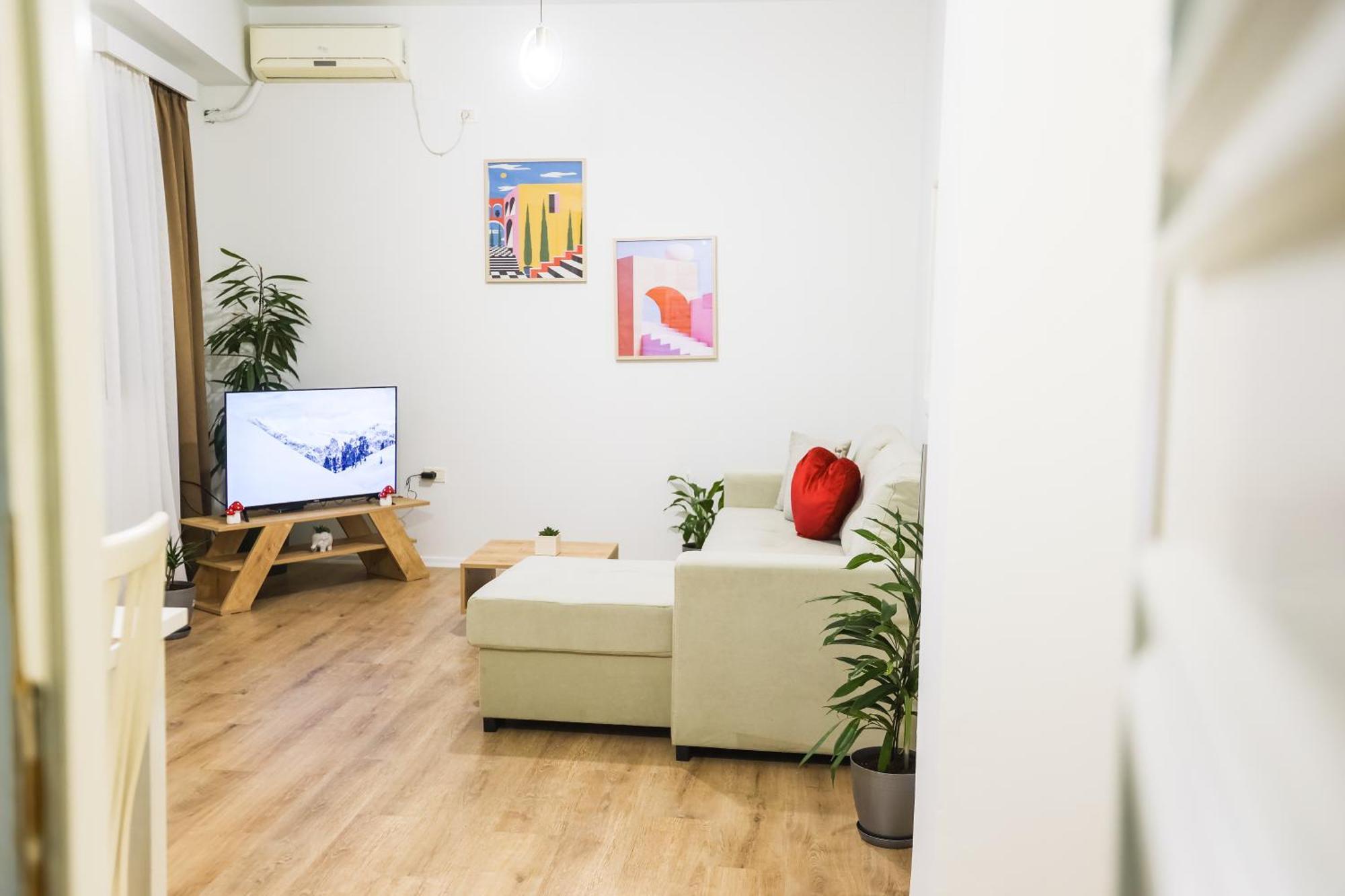 At Bazaar Central Apartment 티라나 외부 사진